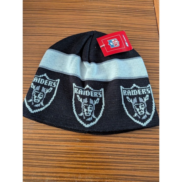 NFL Other - NWT Dead Stock Y2K Oakland Raiders Reebok Winter Beanie Hat - RARE